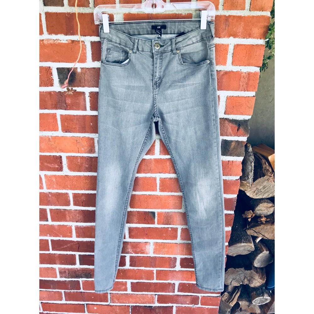 Grey jeans